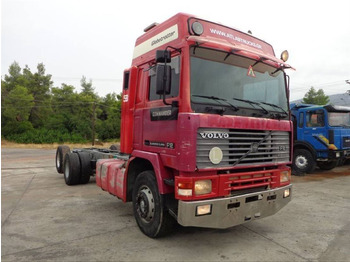 Châssis cabine VOLVO F12