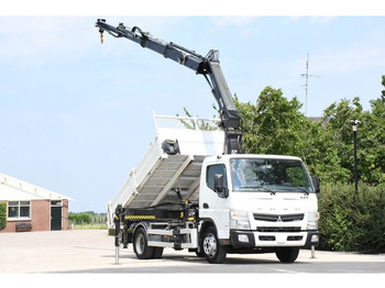 Camion grue FUSO