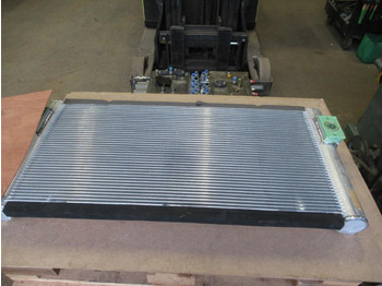 Radiateur d'huile CASE