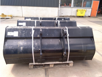 Godet pour chargeur pour Engins de chantier neuf Caterpillar 2511794: photos 4 Godet pour chargeur pour Engins de chantier neuf Caterpillar 2511794: photos 4