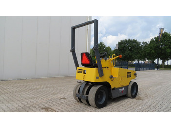 Compacteur à pneus Sakai TS 160: photos 2