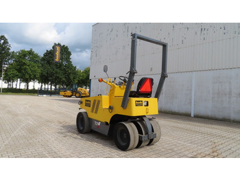 Compacteur à pneus Sakai TS 160: photos 4