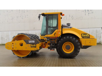 Compacteur à pieds de mouton/ Monocylindre Volvo SD 135 B: photos 5