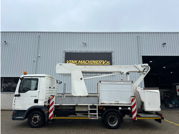 Camion avec nacelle PALFINGER