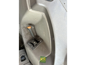 Tracteur agricole JOHN DEERE 6630