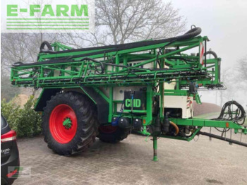 Pulvérisateur traîné CHD