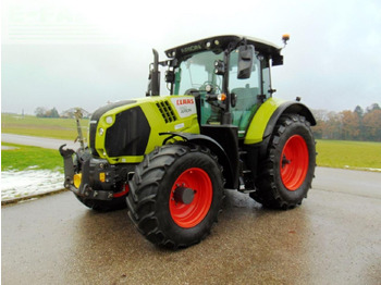 Tracteur agricole CLAAS Arion 550