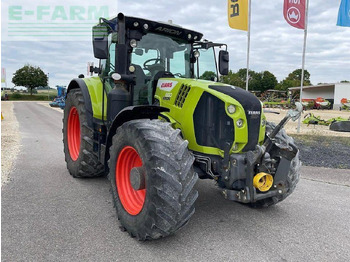 Tracteur agricole CLAAS Arion 660