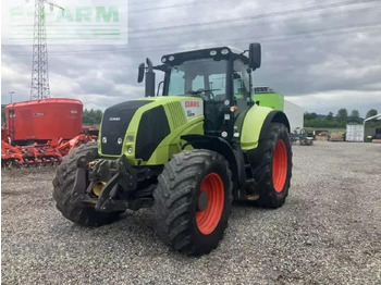 Tracteur agricole CLAAS Axion 810