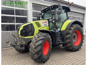 Tracteur agricole CLAAS Axion 810