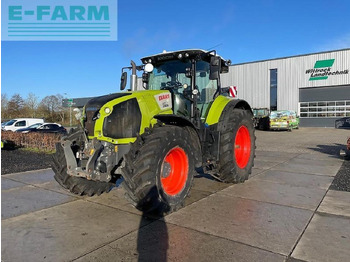 Tracteur agricole CLAAS Axion 810