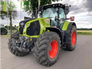 Tracteur agricole CLAAS Axion 810