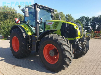Tracteur agricole CLAAS Axion 830