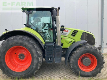 Tracteur agricole CLAAS Axion 830