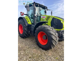 Tracteur agricole CLAAS Axion 870