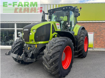 Tracteur agricole CLAAS Axion 920