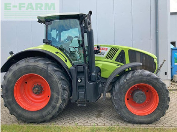 Tracteur agricole CLAAS Axion 930