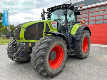 Tracteur agricole CLAAS Axion 930