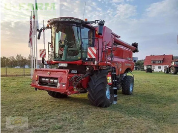 Moissonneuse-batteuse CASE IH Axial-Flow