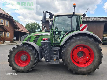 Tracteur agricole FENDT 722 Vario