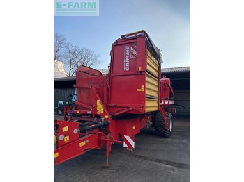 Arracheuse de pommes de terre GRIMME SE