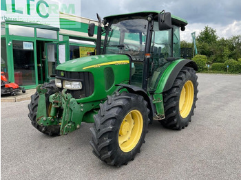 Tracteur agricole JOHN DEERE 5820