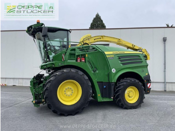 Ensileuse JOHN DEERE 8400