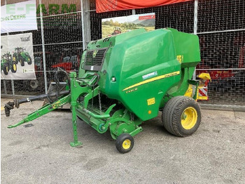 Presse à balles cubiques JOHN DEERE