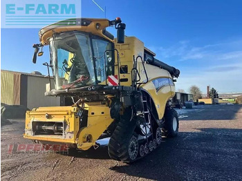 Moissonneuse-batteuse NEW HOLLAND CR series