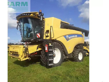 Moissonneuse-batteuse NEW HOLLAND CX series