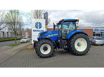 Tracteur agricole NEW HOLLAND T7.230