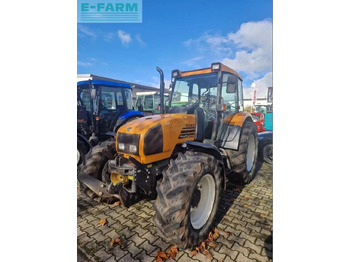 Tracteur agricole RENAULT