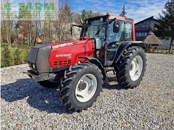 Tracteur agricole VALTRA 8050