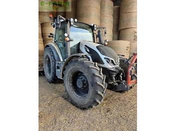 Tracteur agricole VALTRA