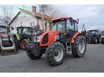 Tracteur agricole ZETOR