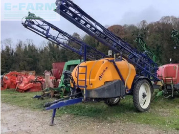 Pulvérisateur traîné