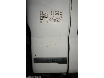 Camion Mitsubishi Fuso Bluetec 5: photos 4