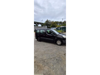 Voiture PEUGEOT