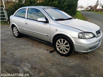 Voiture OPEL
