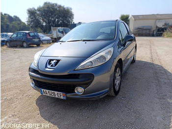 Voiture PEUGEOT