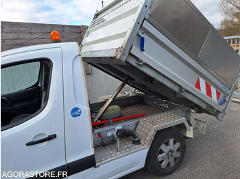 Fourgonnette PEUGEOT PARTNER Benne_ 2 places _ Diesel 1.6HDI: photos 5 Fourgonnette PEUGEOT PARTNER Benne_ 2 places _ Diesel 1.6HDI: photos 5