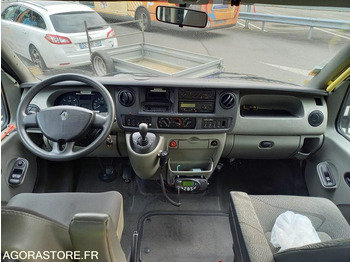 Voiture QBO Dir Transport - RENAULT MASTER 2 TPMR: photos 5