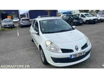 Voiture RENAULT