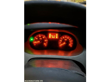 Fourgon utilitaire RENAULT Trafic