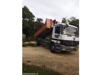 Camion MERCEDES-BENZ