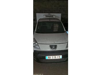 Crédit-bail de  VEHICULE FRIGORIFIQUE PEUGEOT PARTNER AB519FR VEHICULE FRIGORIFIQUE PEUGEOT PARTNER AB519FR: photos 1