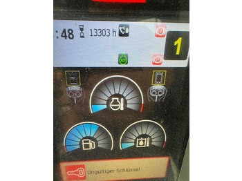 Pelle sur pneus CAT M 322 D: photos 5