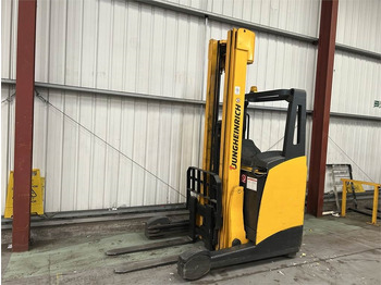 Chariot à mât rétractable Jungheinrich ETV216: photos 2 Chariot à mât rétractable Jungheinrich ETV216: photos 2