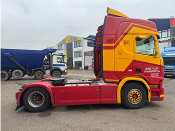 Tracteur routier Scania R450 4X2 EURO 6 ADR SKIRTS DOUBLE TANK: photos 4 Tracteur routier Scania R450 4X2 EURO 6 ADR SKIRTS DOUBLE TANK: photos 4