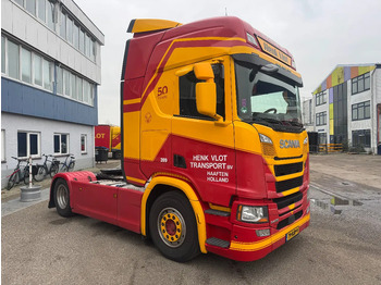 Tracteur routier Scania R450 4X2 EURO 6 ADR SKIRTS DOUBLE TANK: photos 3 Tracteur routier Scania R450 4X2 EURO 6 ADR SKIRTS DOUBLE TANK: photos 3